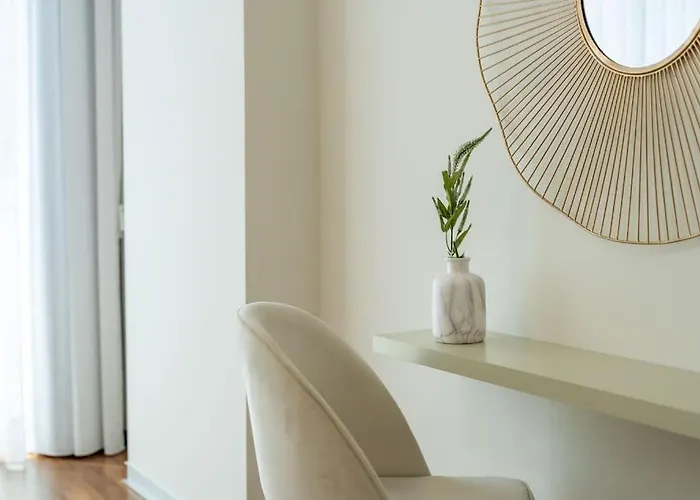 La Vie - Center & Free Park Funchal (Madeira)