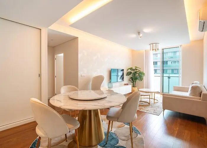 La Vie - Center & Free Park *