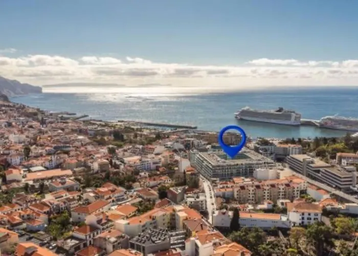 La Vie - Center & Free Park Funchal (Madeira)