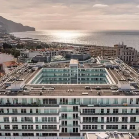 La Vie - Center & Free Park Apartment *