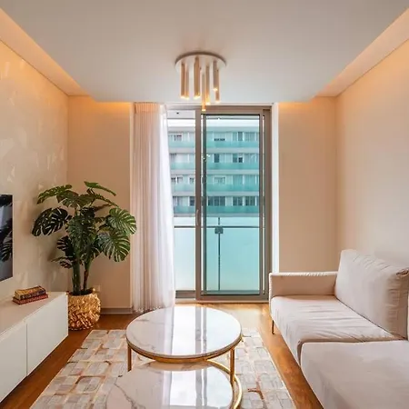 La Vie - Center & Free Park