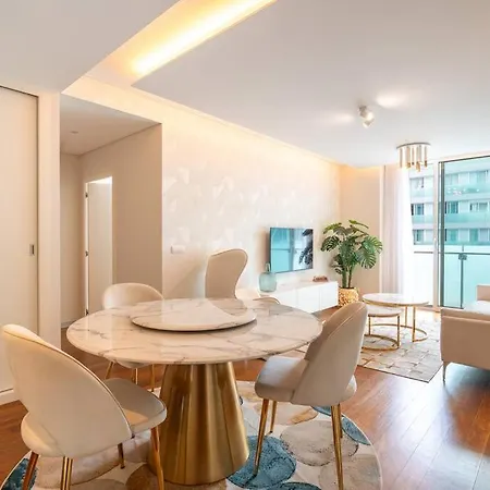 La Vie - Center & Free Park *