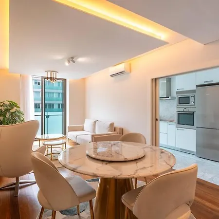 La Vie - Center & Free Park * Φουνκάλ